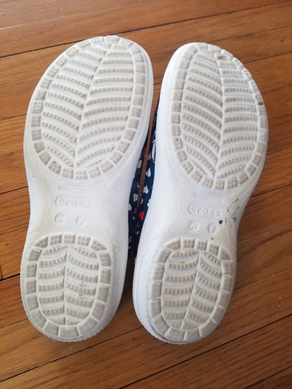 Drew Barrymore Collection Baya Slip On Crocs 7 - Picture 4 of 10